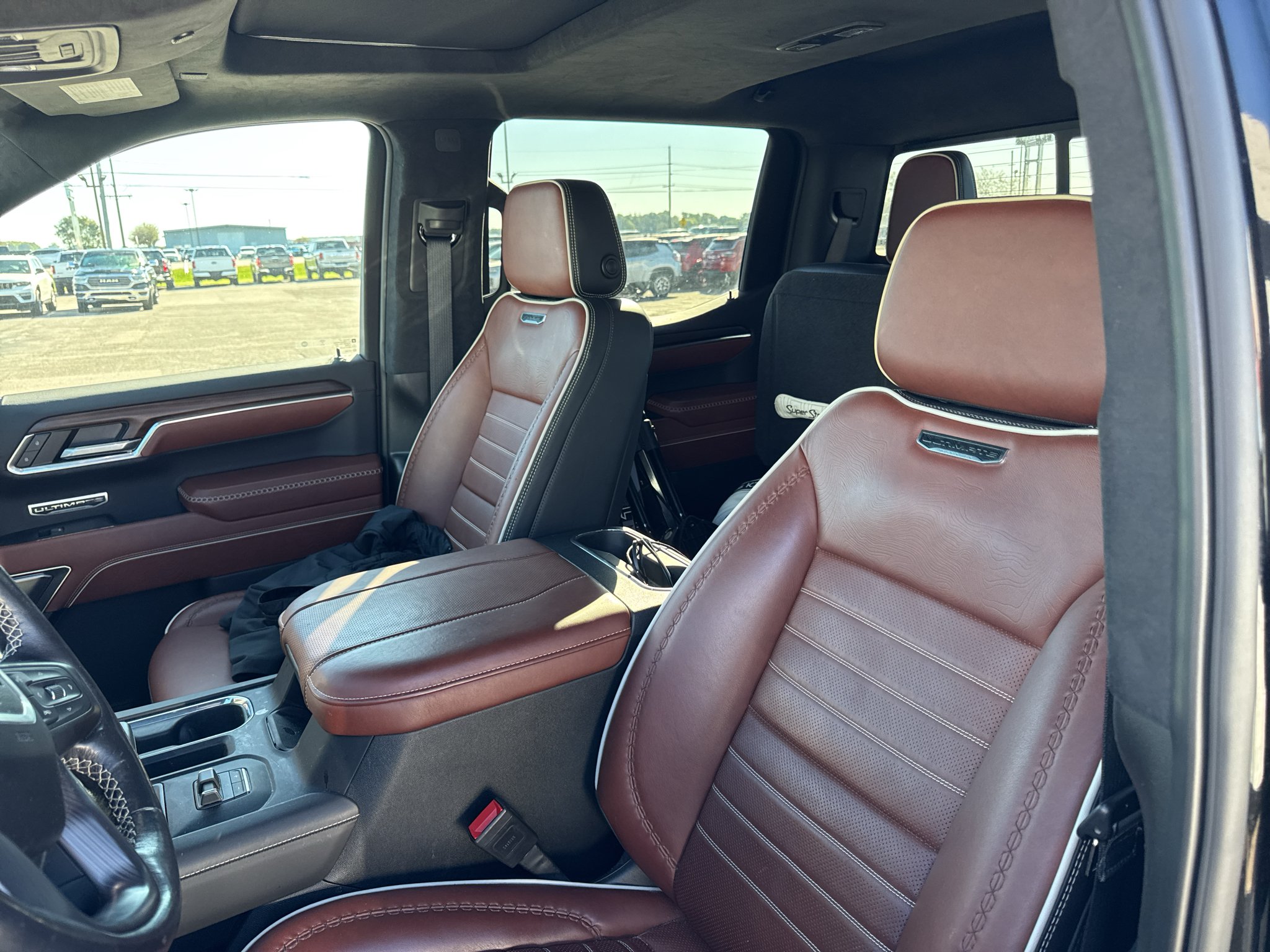 Used 2024 Onyx Black GMC Denali Ultimate image 11