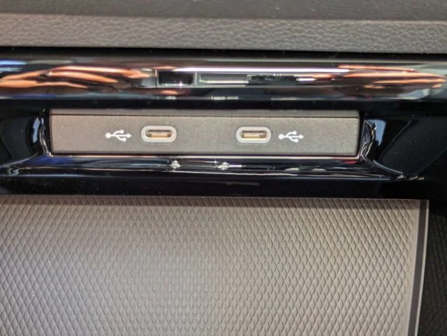 New 2026 Black Volkswagen 2.0T SE image 24