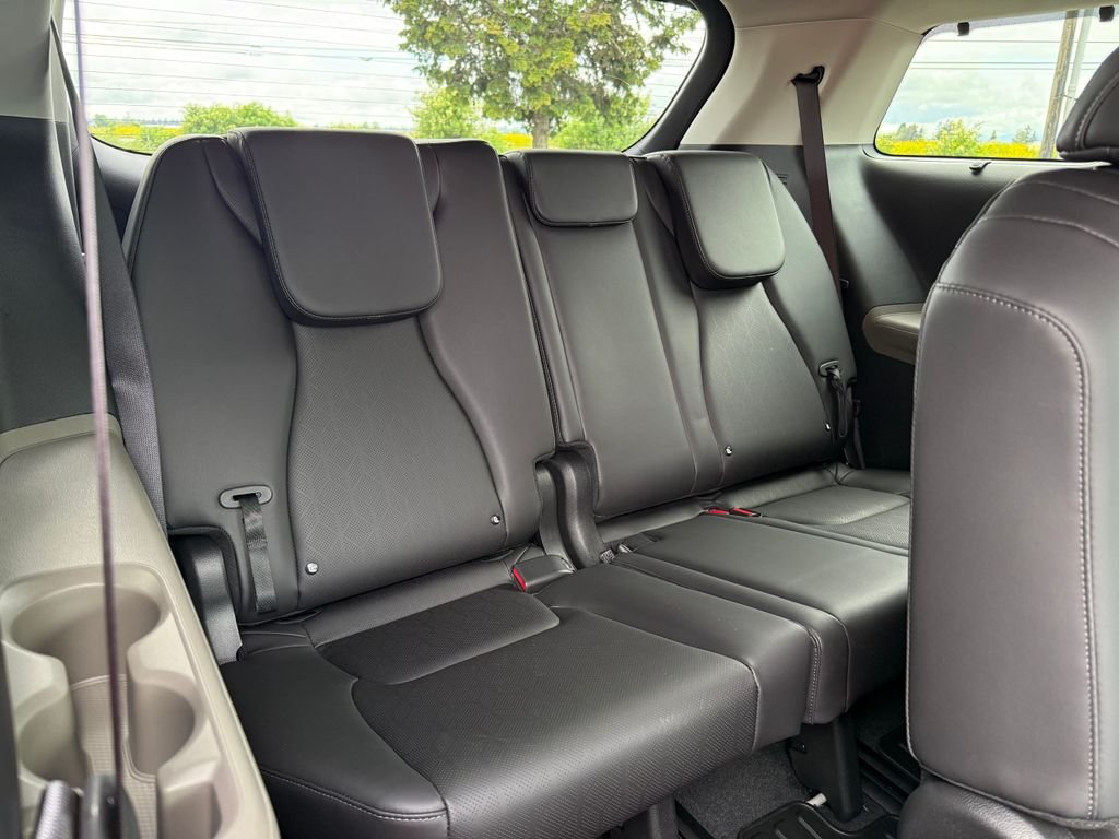 New 2026 Ceramic Silver Kia EX image 17