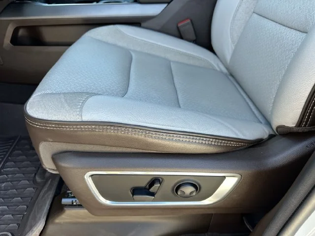 Used 2025 White Ram Laramie image 18
