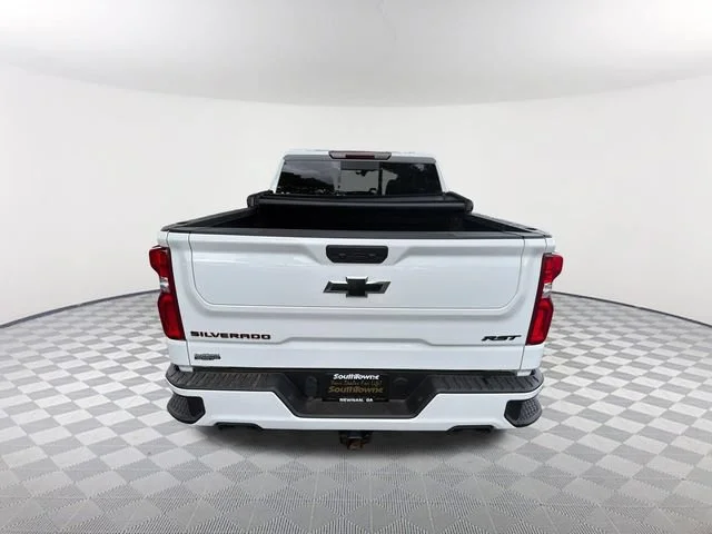 Used 2025 Summit White Chevrolet RST image 6