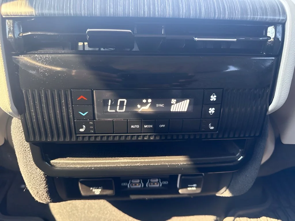 Used 2024 White Jeep Series III image 12