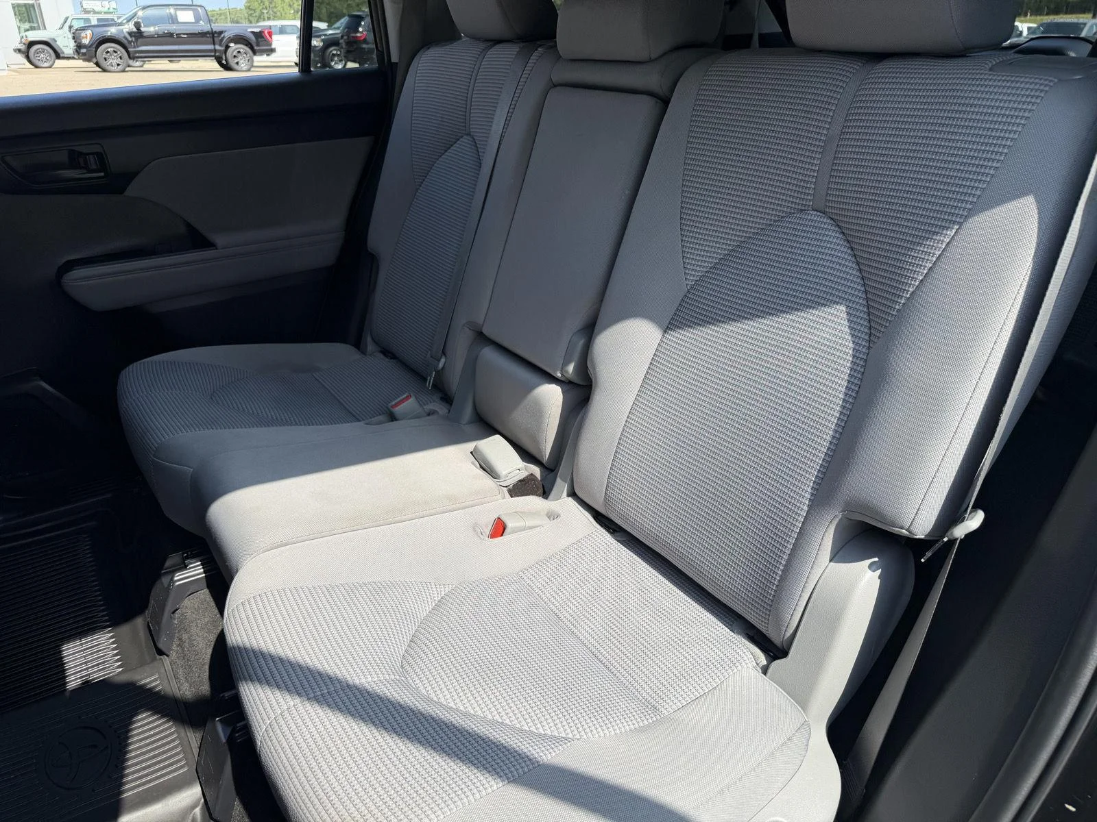 Used 2023 Midnight Black Metallic Toyota L image 15