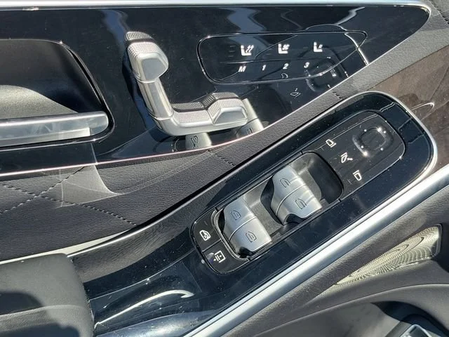 Used 2022 Black Mercedes-Benz S 580 image 20