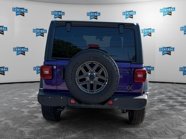 New 2026 Reign Jeep Sport S image 4