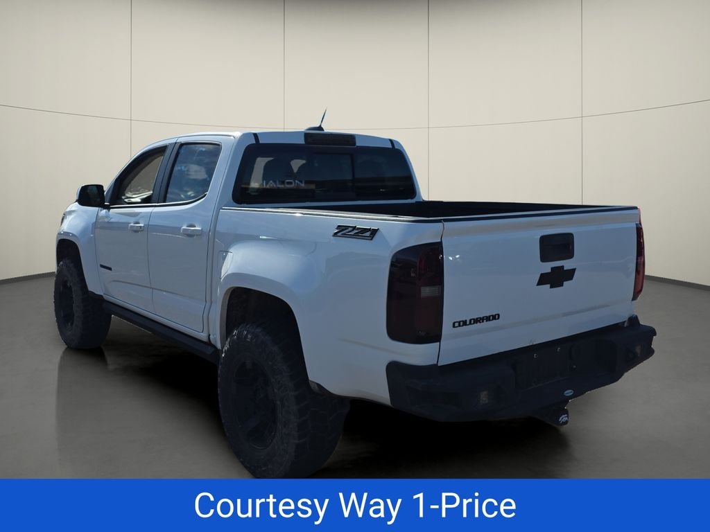 Used 2016 White Chevrolet Z71 image 7