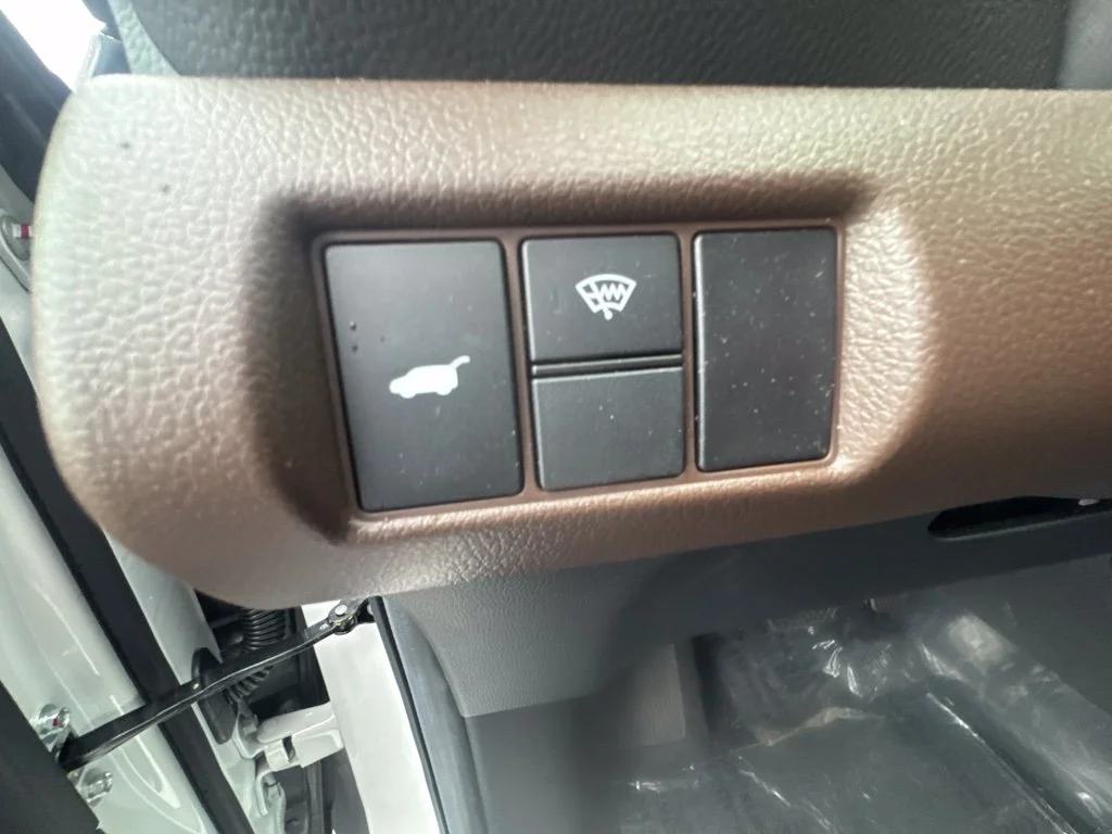 Used 2026 White Honda Elite image 37