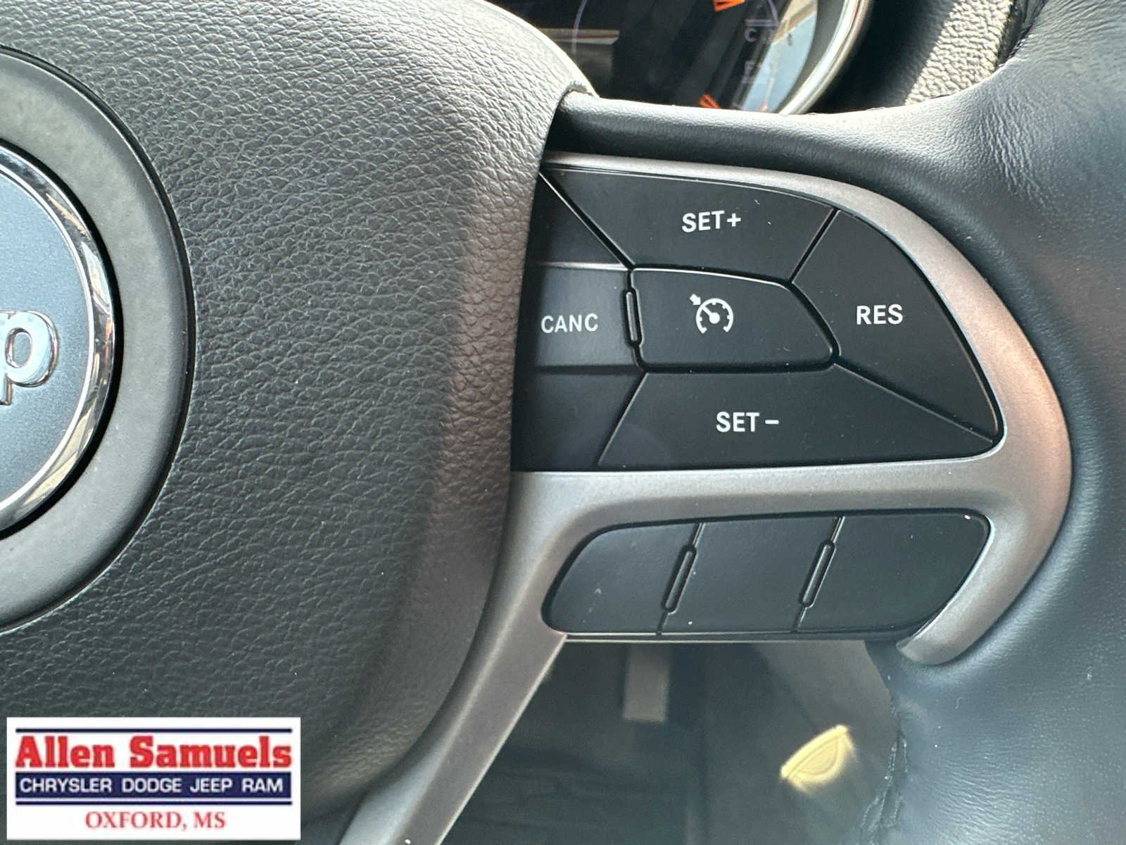 Used 2022 Bright White Clearcoat Jeep Limited image 20