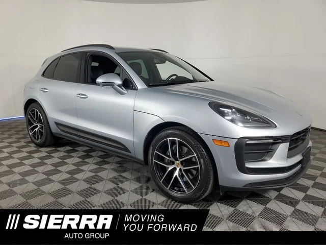 2024 Porsche Macan Base