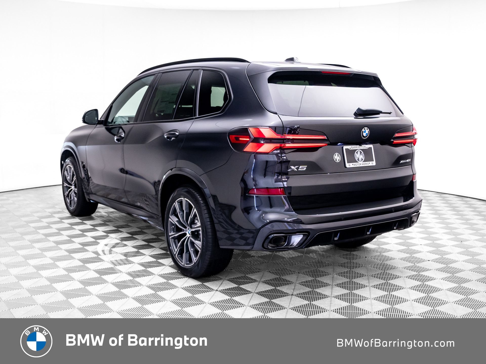 New 2026 Black Sapphire Metallic BMW xDrive40i image 3