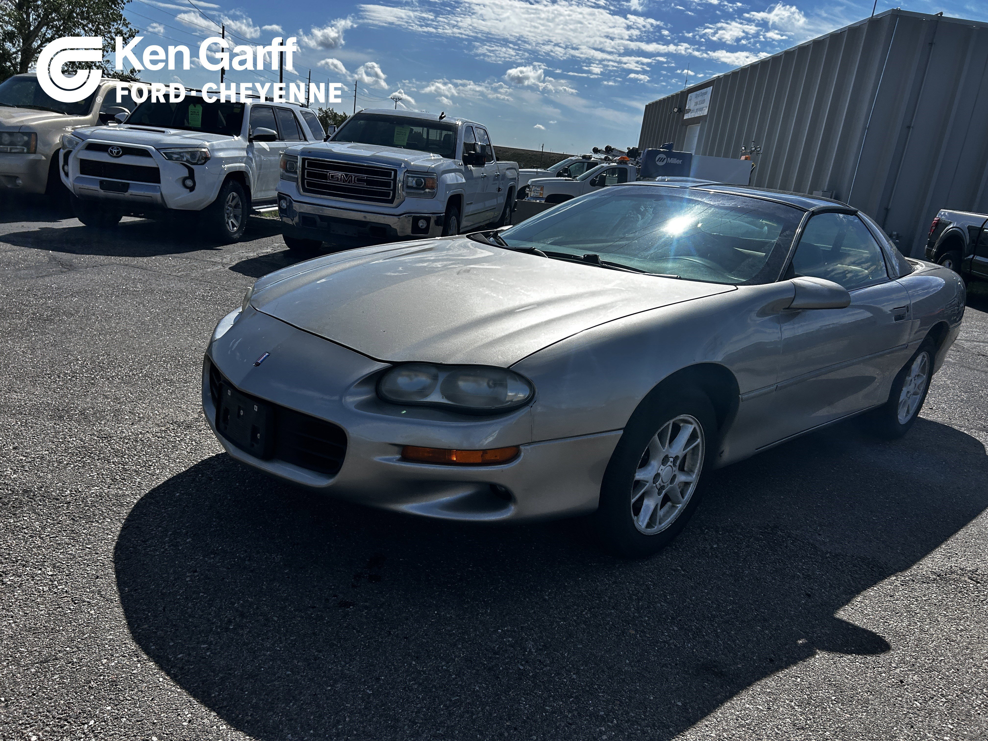 Used 2000 Light Pewter Metallic Chevrolet Base image 1