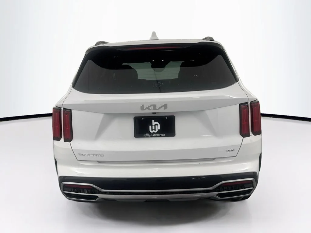 Used 2023 White Kia SX image 6