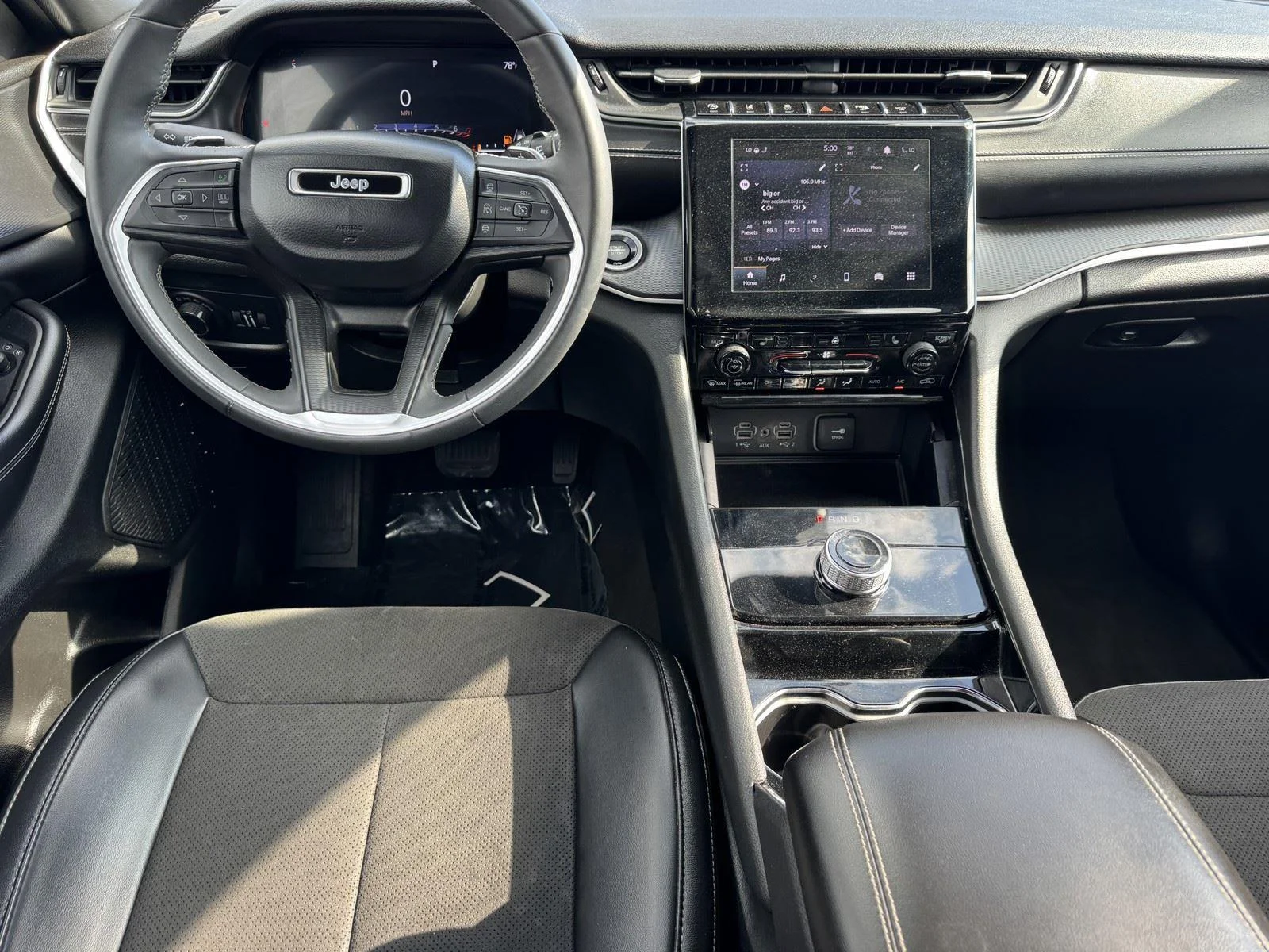 Used 2023 Silver Zynith Jeep Altitude image 15