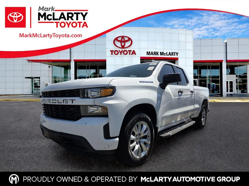 Used 2021 White Chevrolet Custom image 1