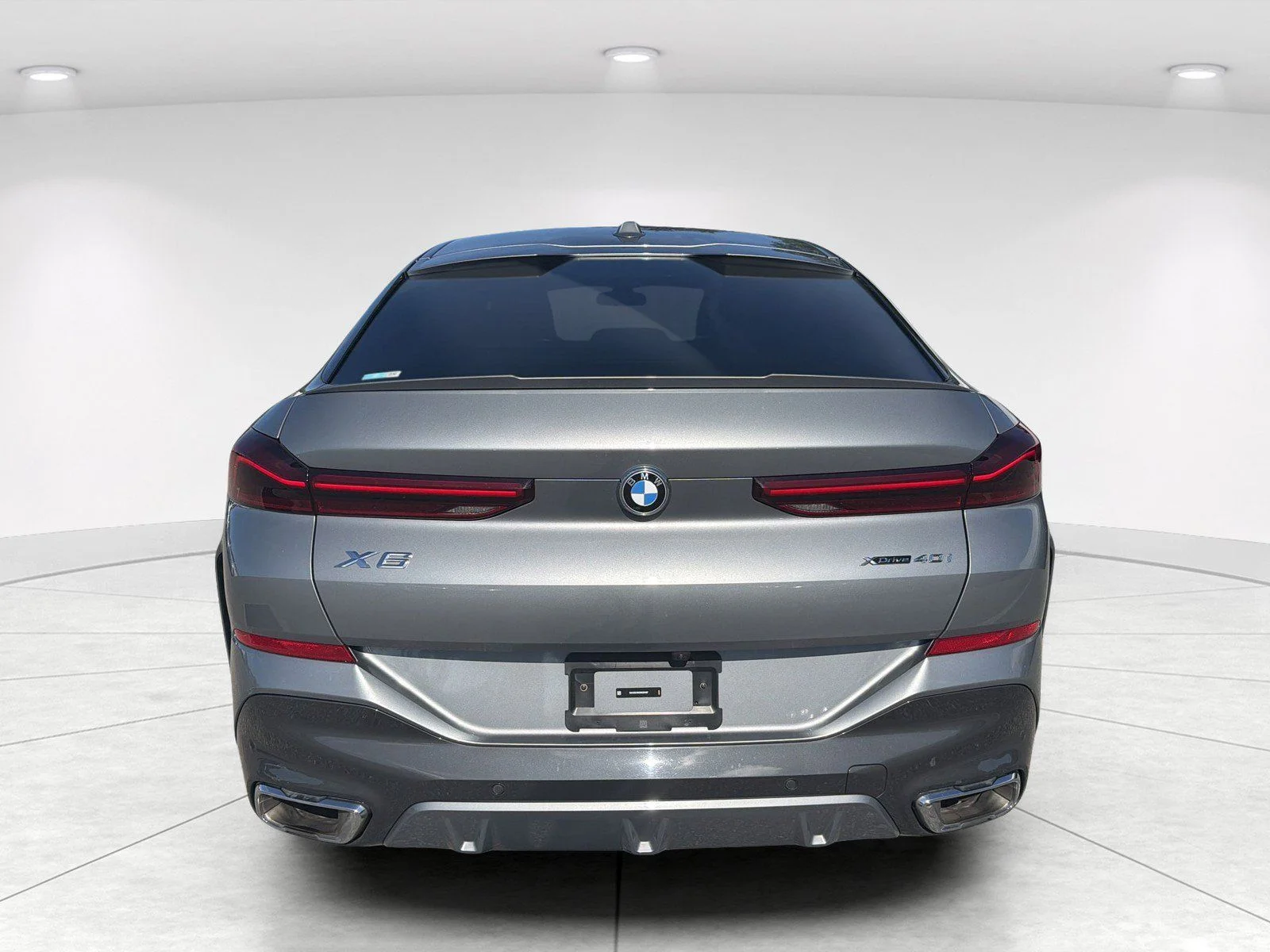 Used 2025 Skyscraper Grey Metallic BMW xDrive40i image 6