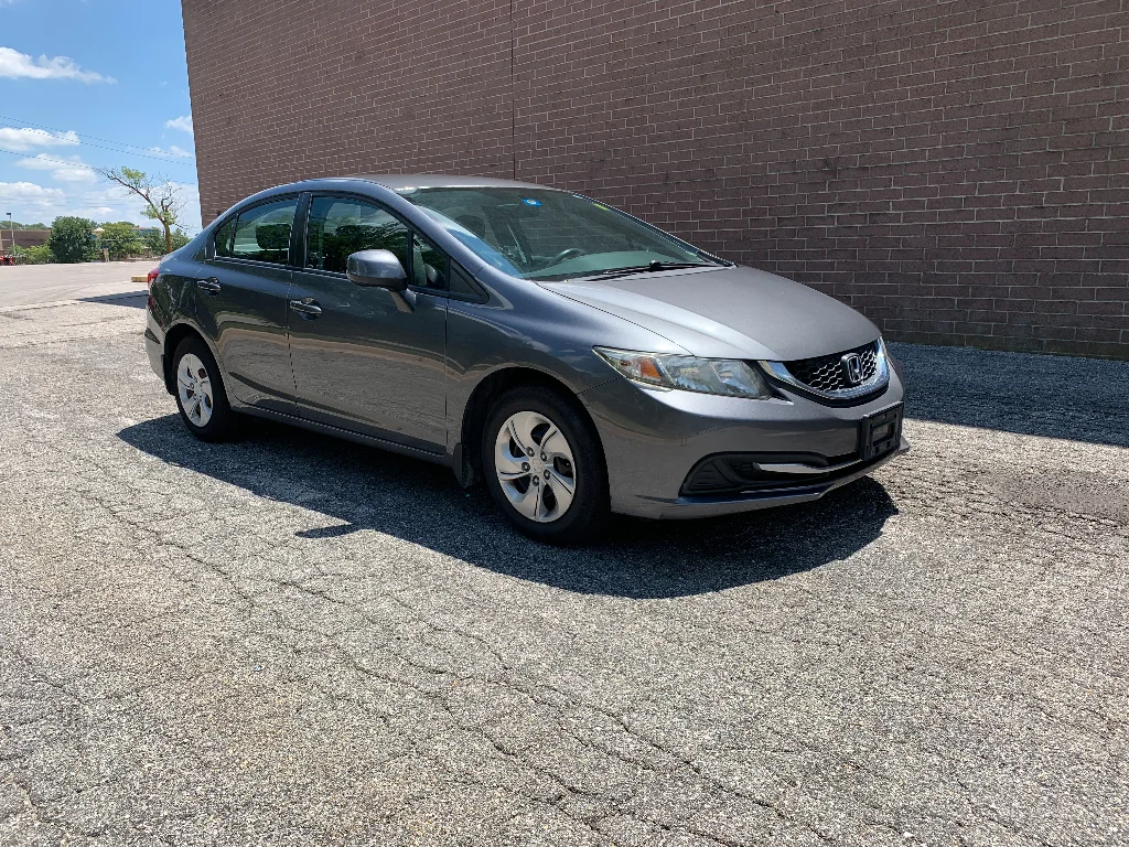 Used 2013 Polished Metal Metallic Honda LX image 7