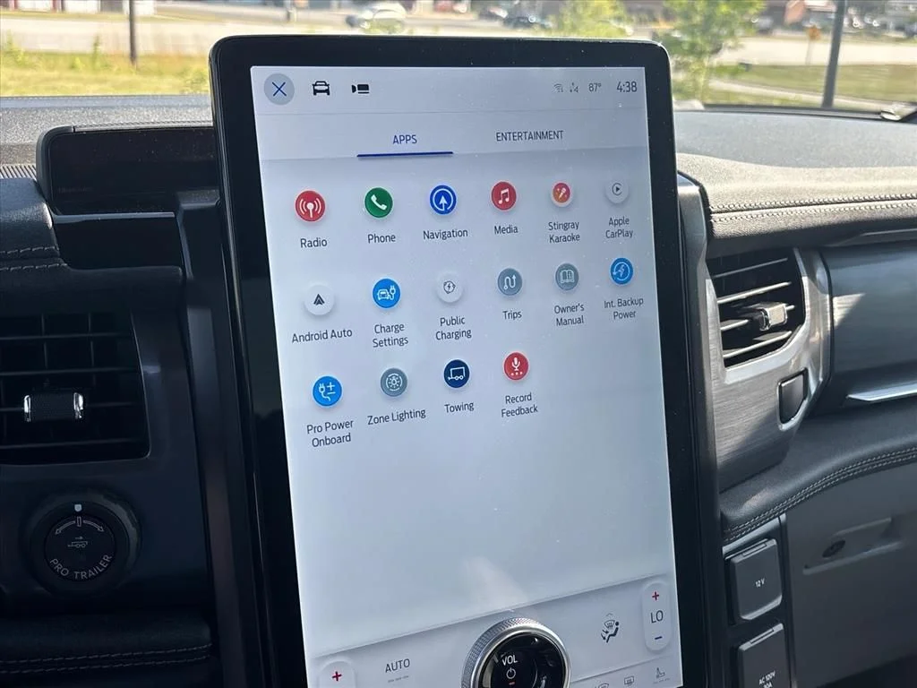2025 Ford F-150 Lightning Flash - Photo 32