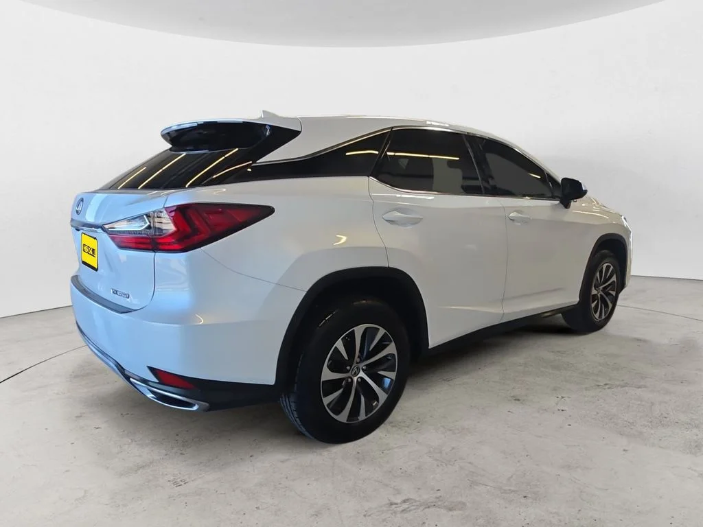 Used 2021 White Lexus 350 image 5
