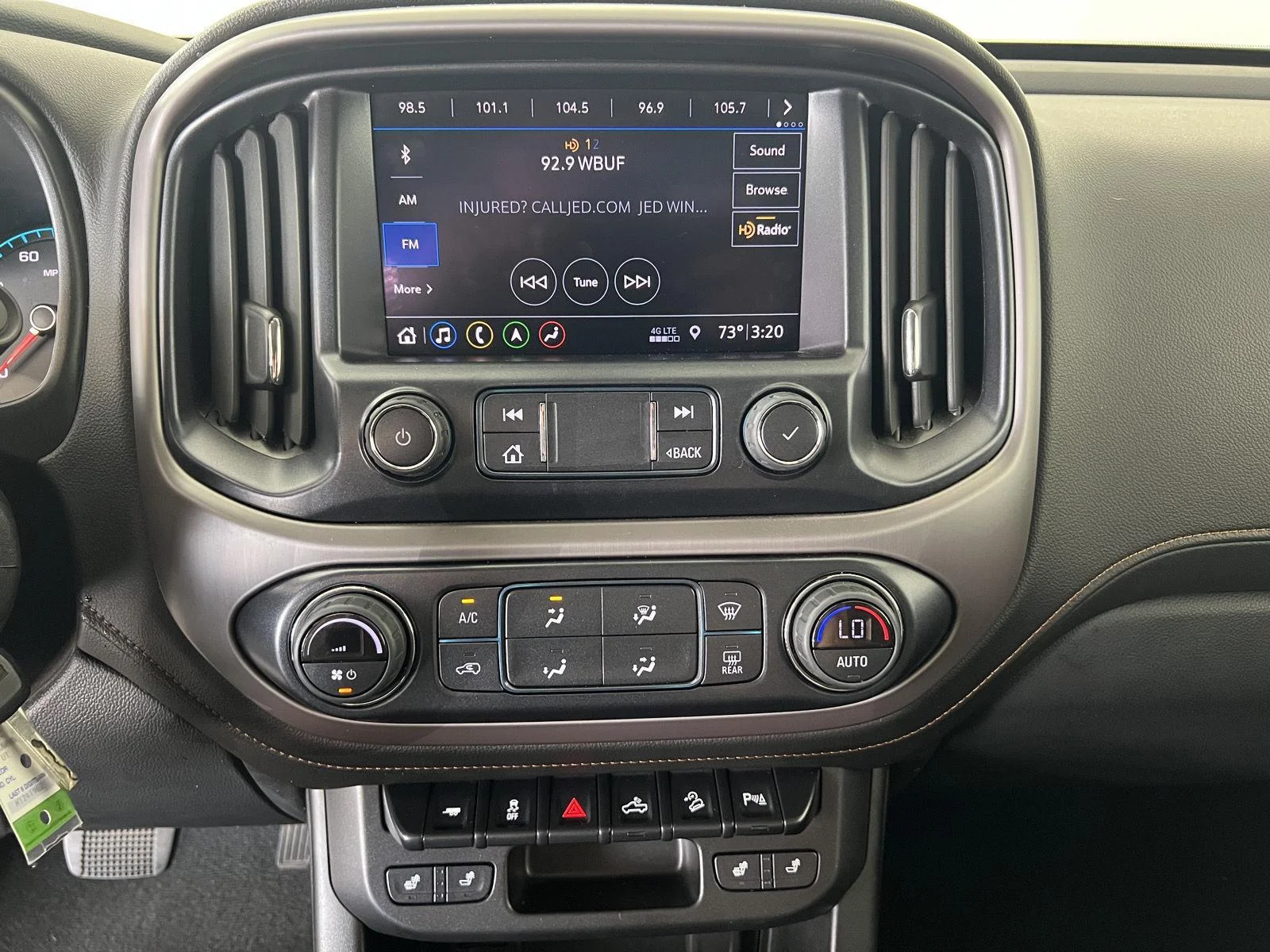 Used 2022 Onyx Black GMC AT4 - Leather image 12