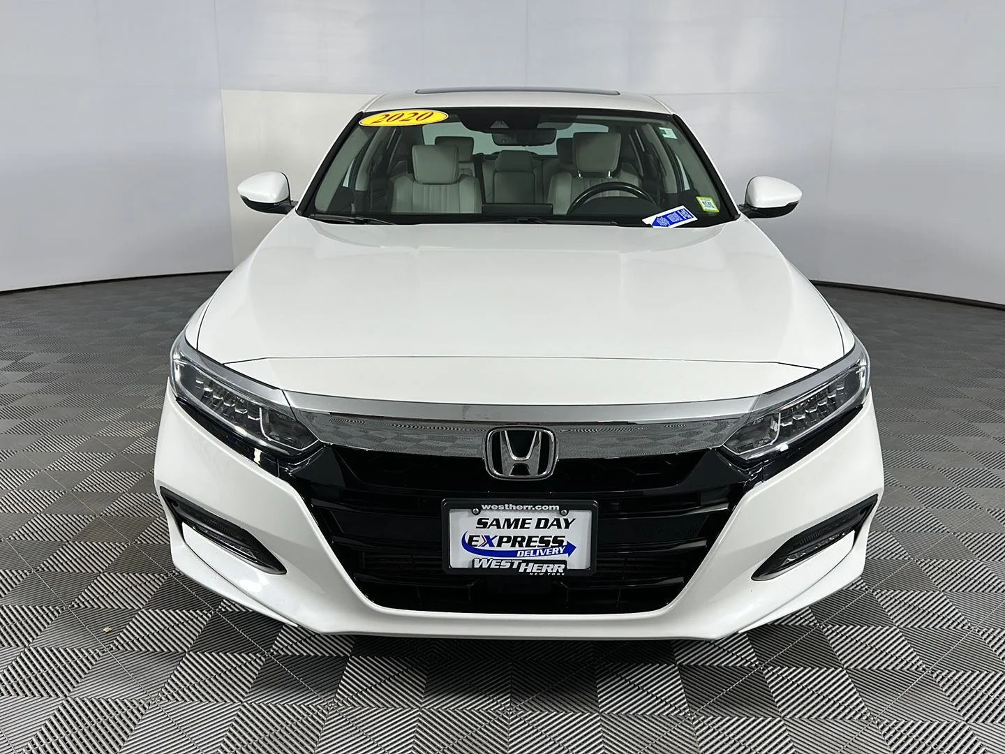 Used 2020 Platinum White Pearl Honda EX-L image 3