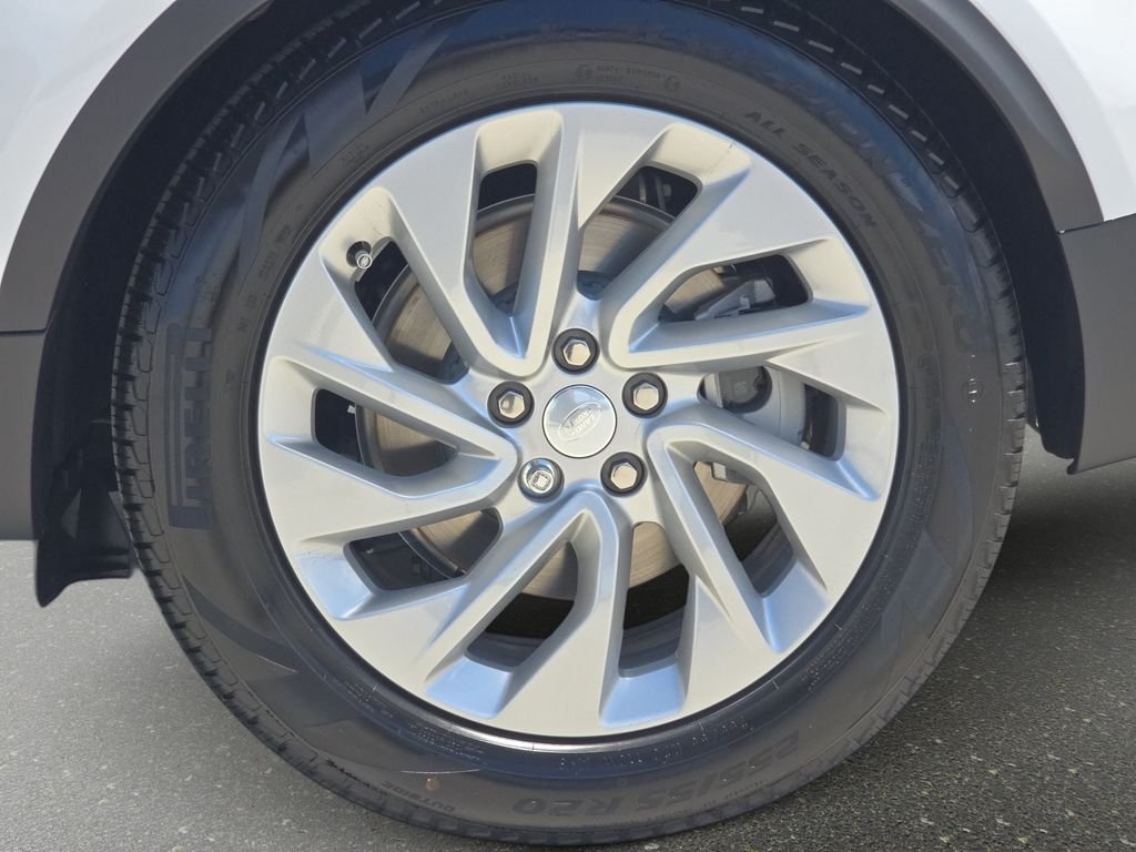 New 2026 Fuji White Land Rover S image 36