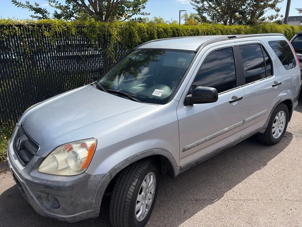 Used 2005 Silver Honda LX image 2