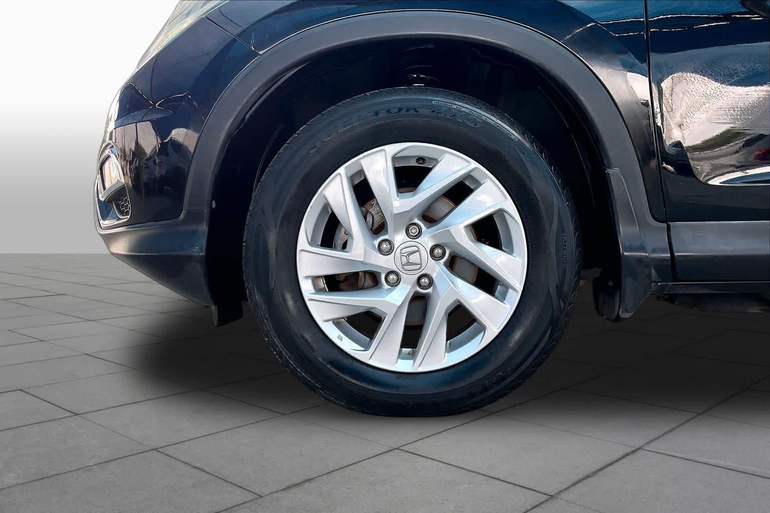 Used 2016 Crystal Black Pearl Honda EX image 9