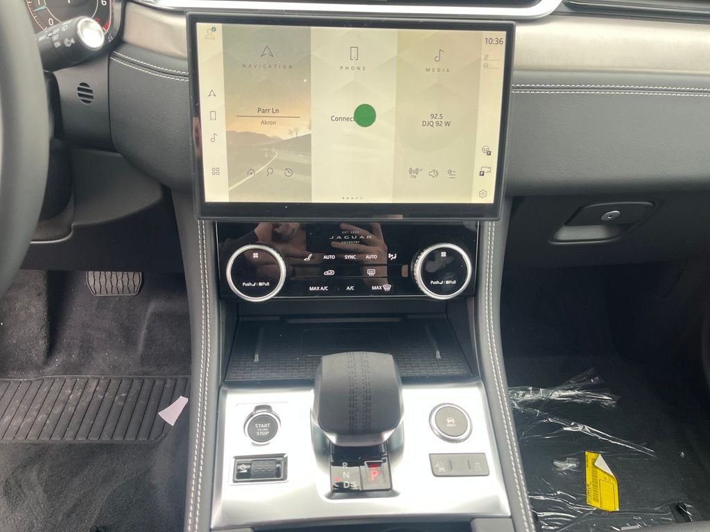 New 2026 Eiger Grey Jaguar P250 R-Dynamic S image 15
