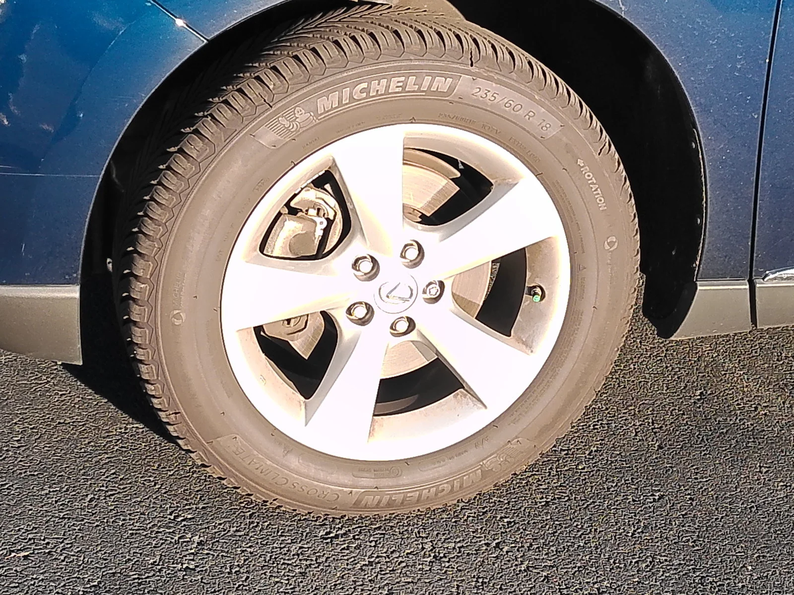 Used 2015 Blue Lexus 350 image 24