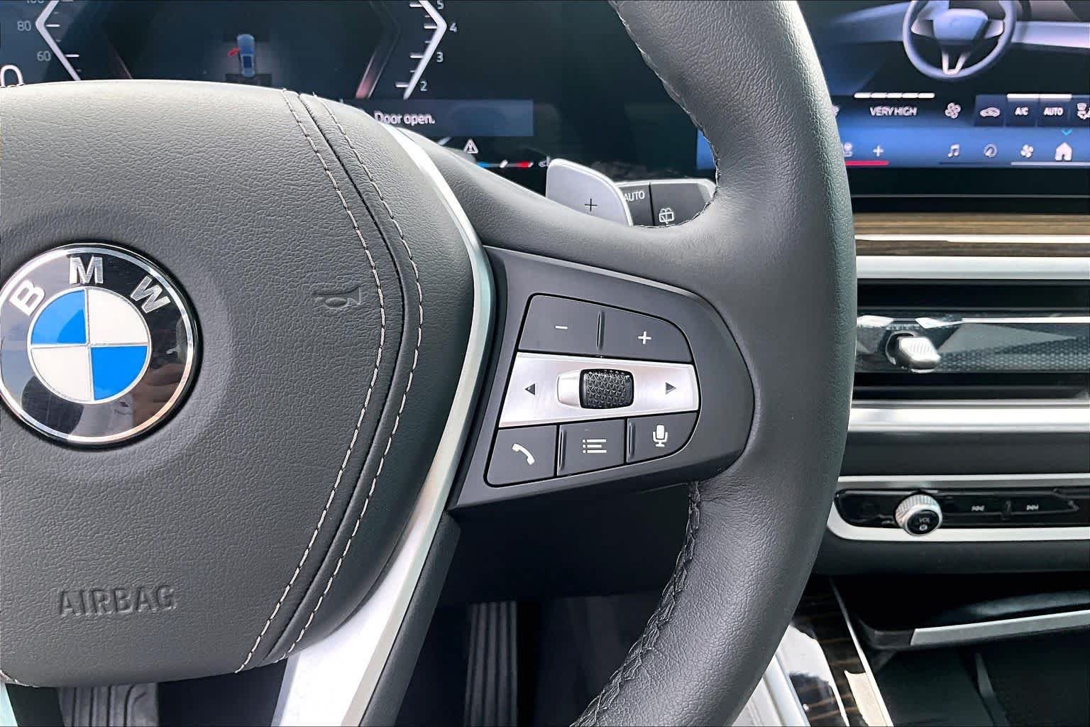 Used 2025 Blue Ridge Mountain Metallic BMW sDrive40i image 21
