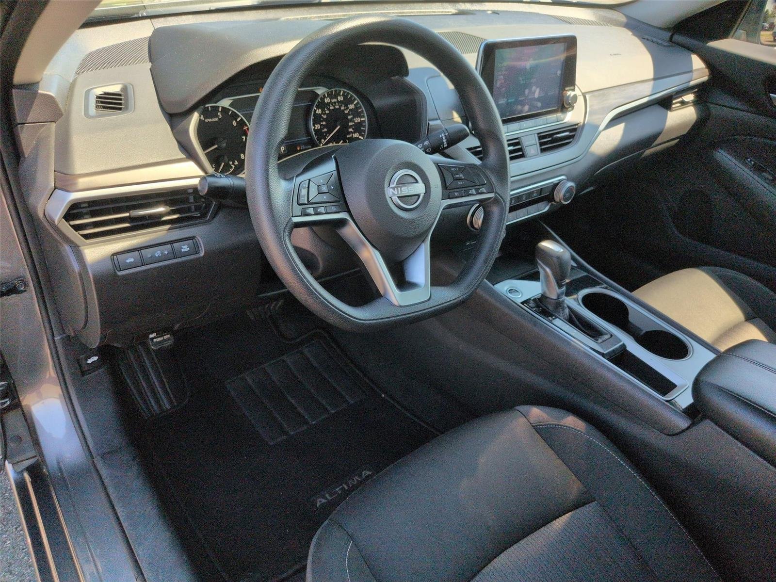Used 2024 Gun Metallic Nissan 2.5 SV image 19
