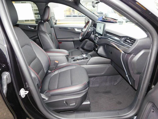 New 2026 Agate Black Metallic Ford ST-Line Select image 59