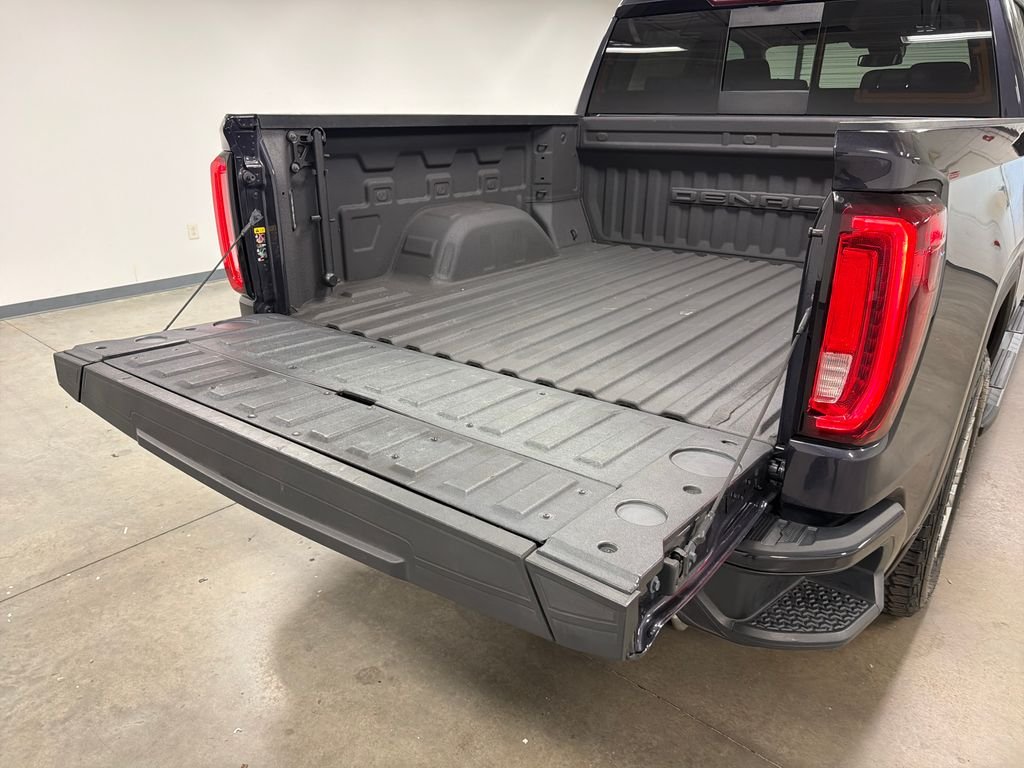Used 2024 Silver GMC Denali image 20