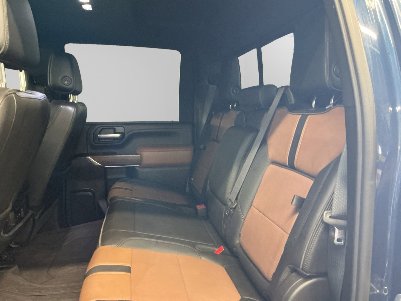 Used 2021 Blue Chevrolet High Country image 13