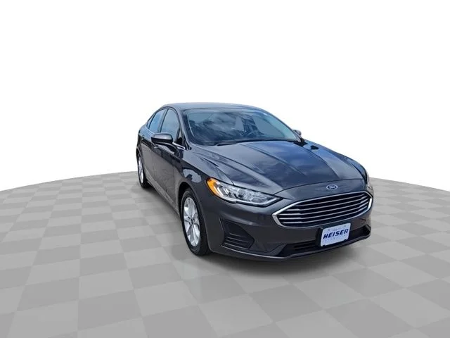 Used 2019 Magnetic Ford SE image 2