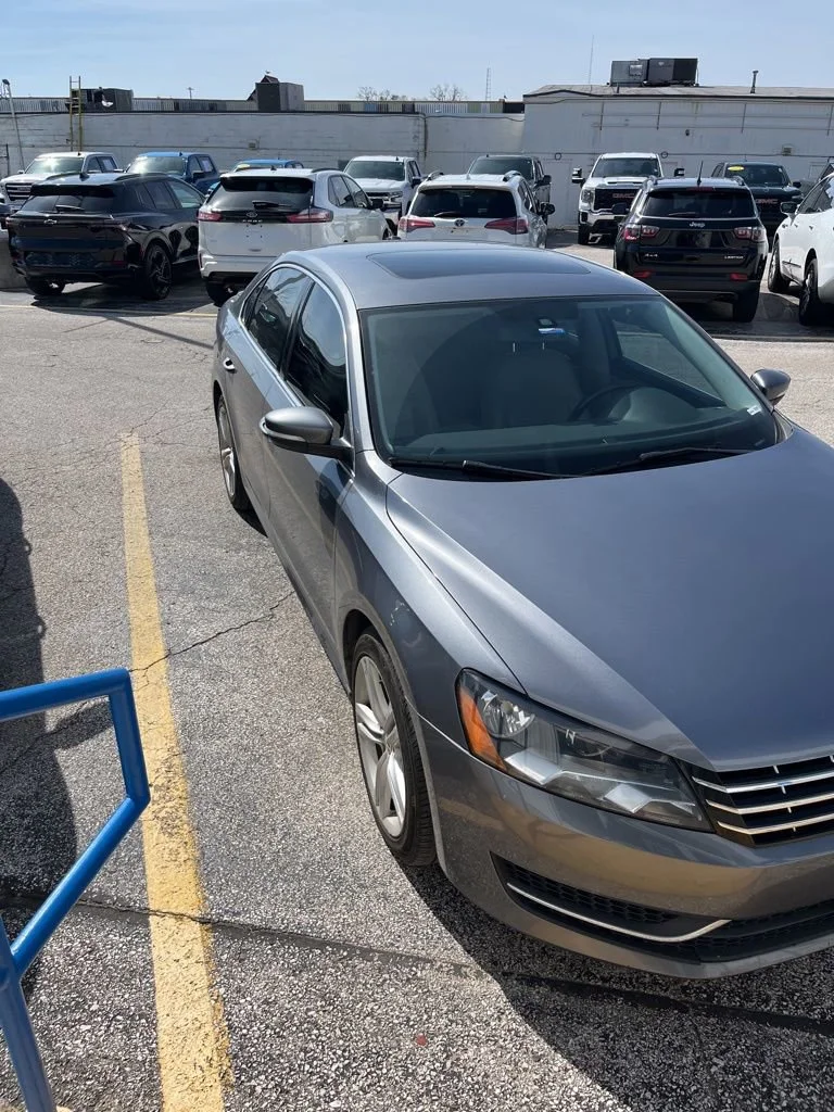 2014 Volkswagen Passat SE