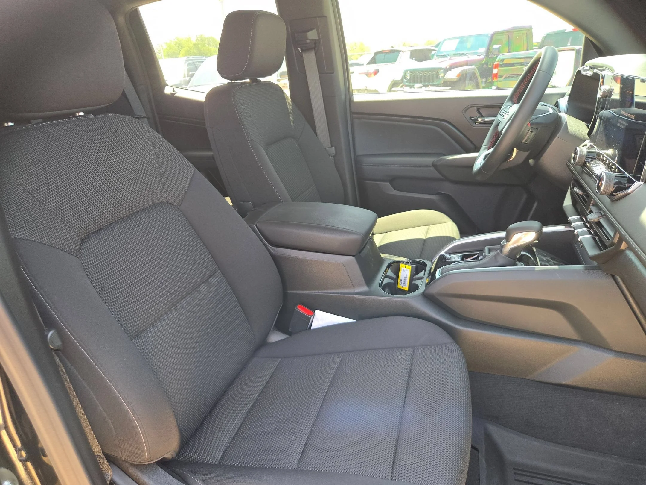 Used 2025 Black Chevrolet LT image 25