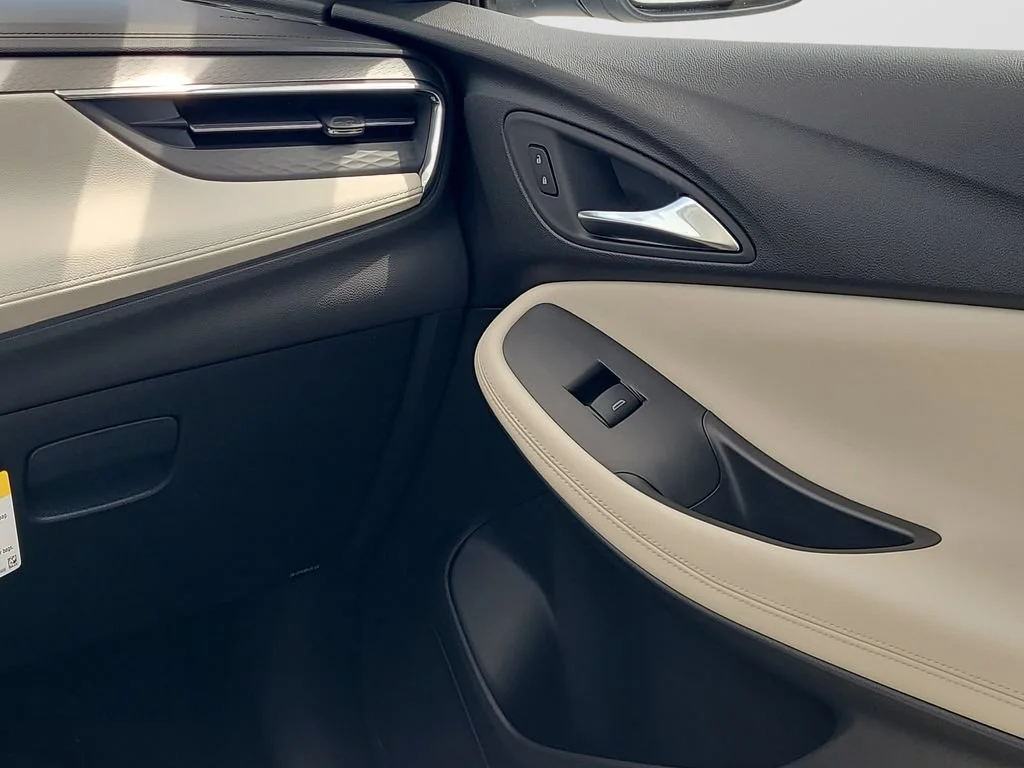 New 2026 Summit White Buick Preferred image 13