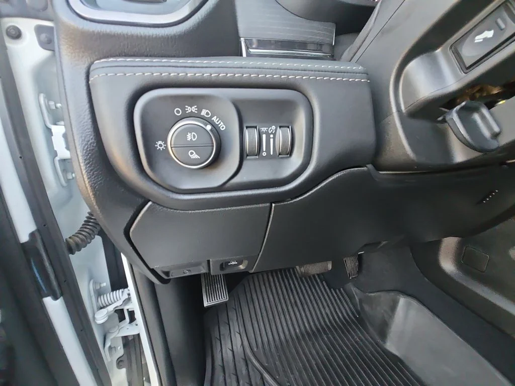 Used 2023 White Ram Limited image 32