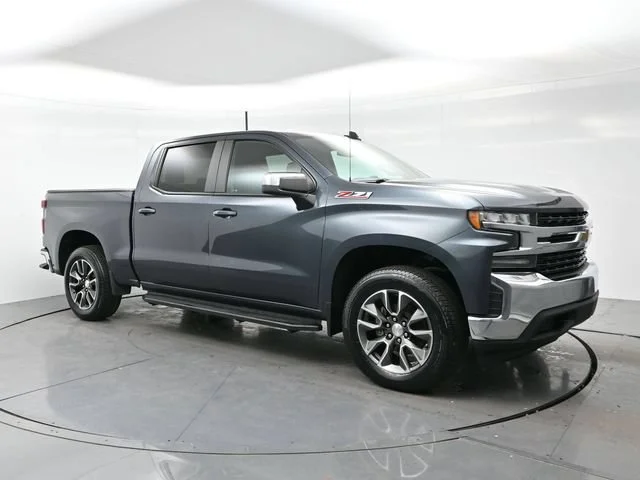 Used 2019 SHADOW GRAY METALLIC Chevrolet LT image 1