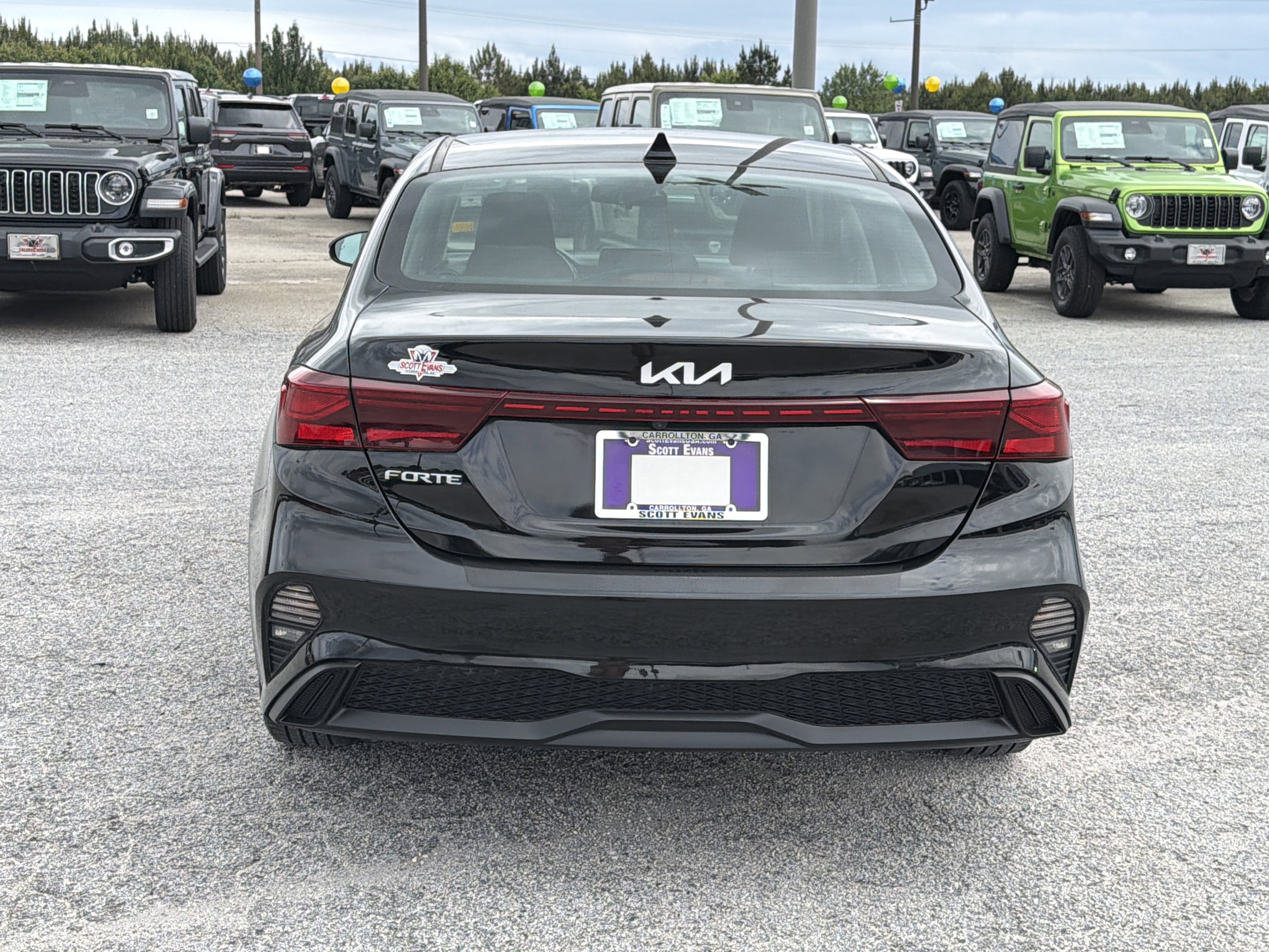 Used 2023 Aurora Black Kia LXS image 8