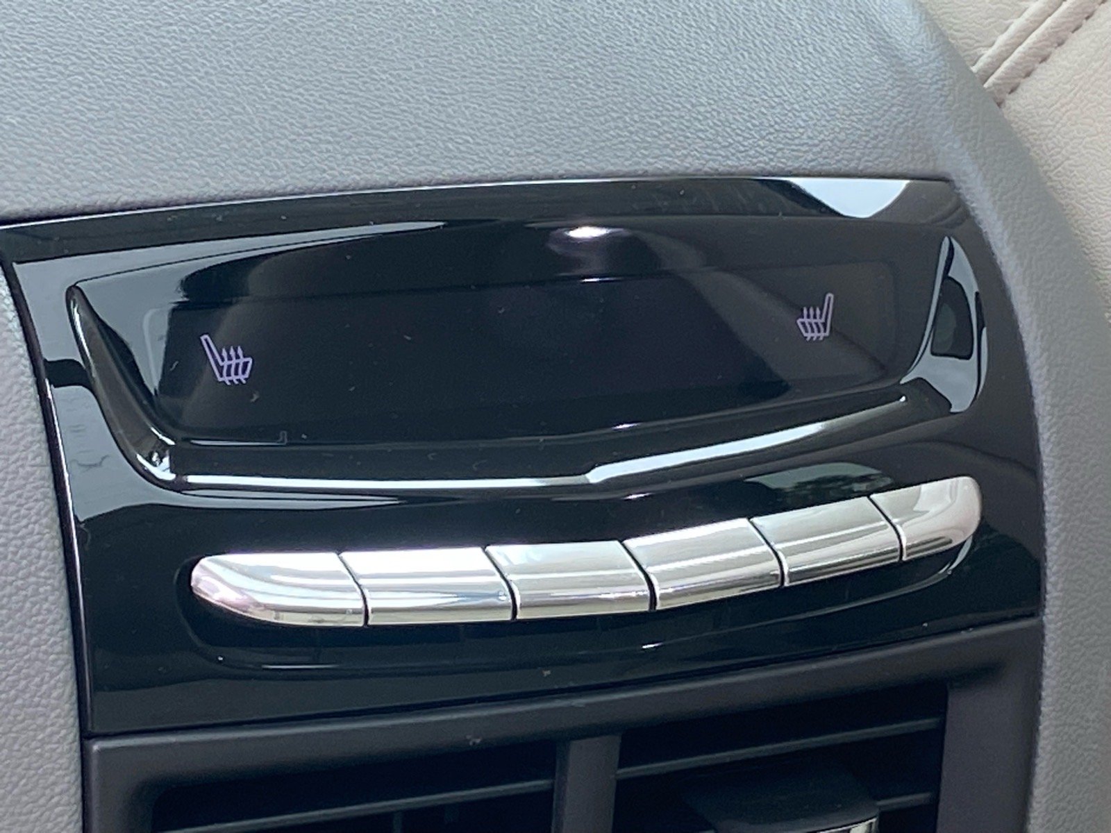 Used 2019 Gray Cadillac Luxury image 21