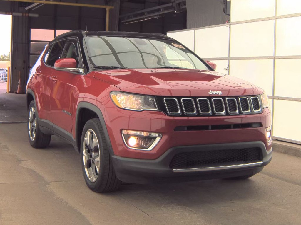 Used 2019 Redline Pearlcoat Jeep Limited image 2