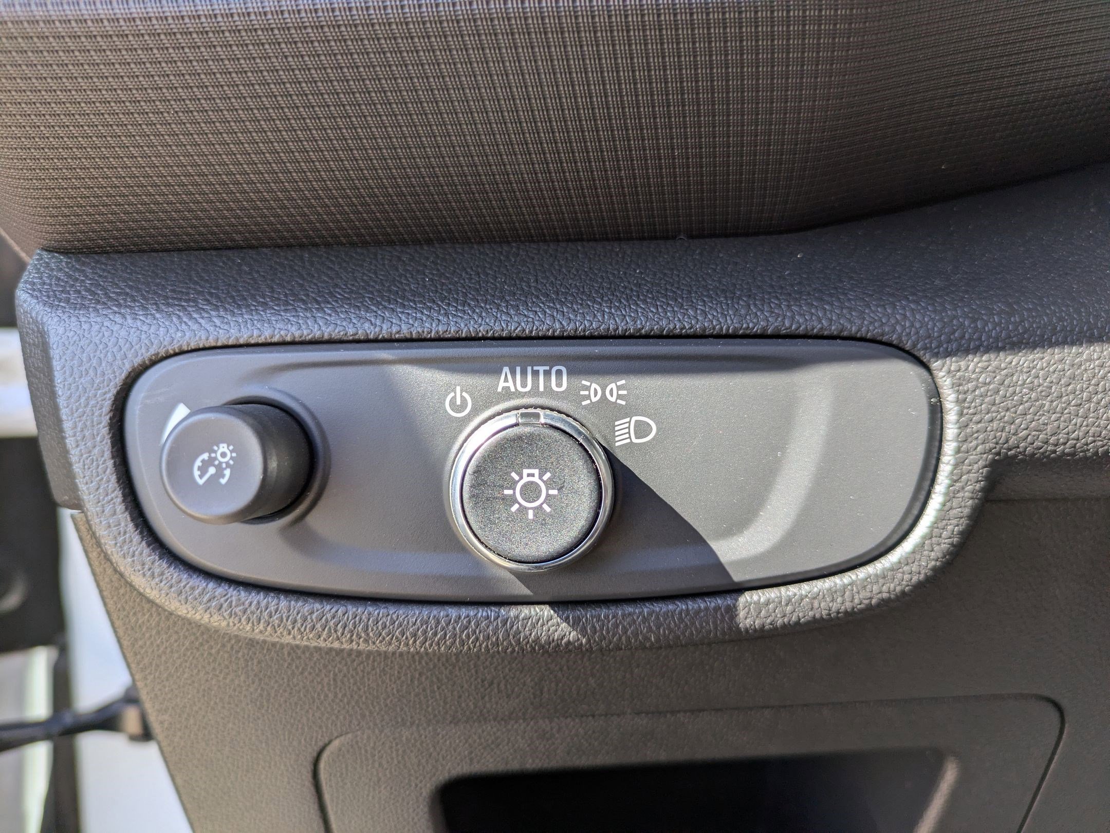 Used 2021 Summit White Chevrolet LS image 22
