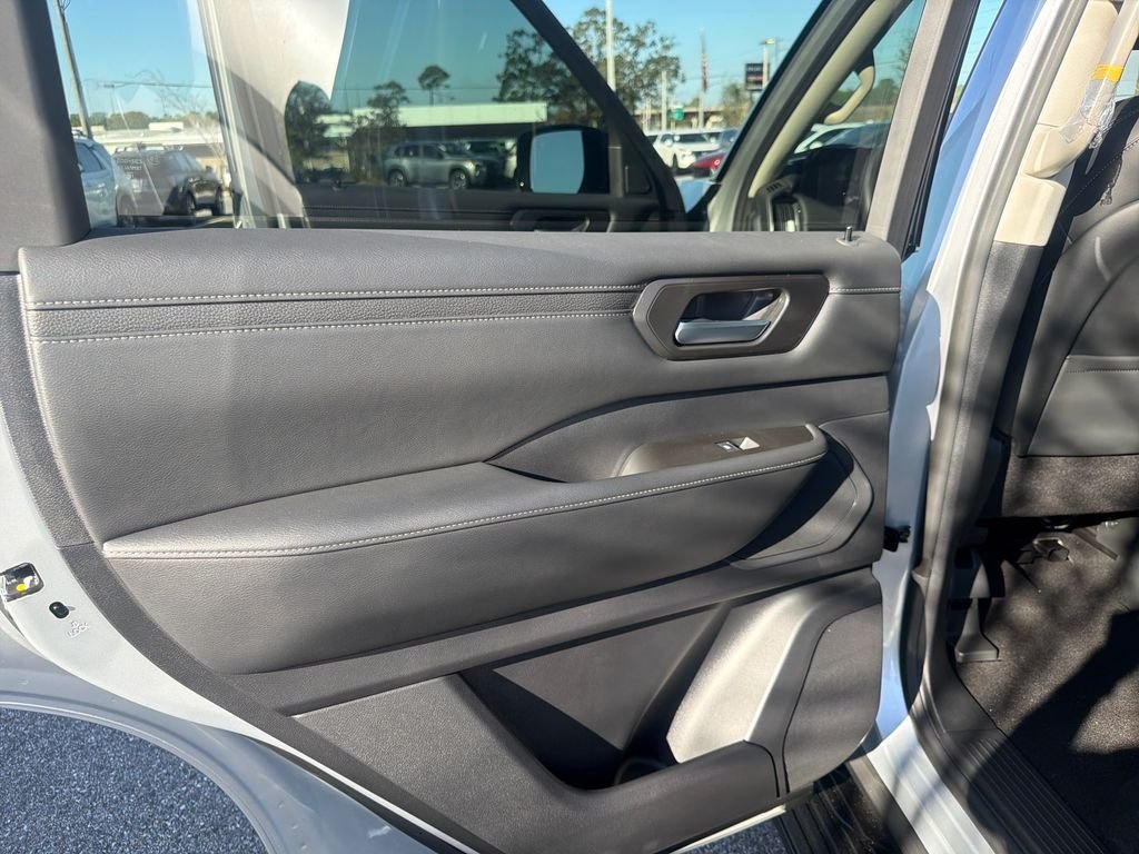 New 2026 Nissan Armada SV 4D Sport Utility