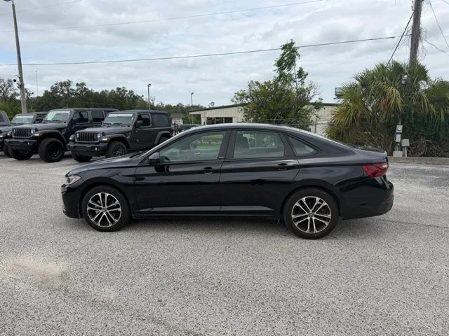 Used 2025 Black Volkswagen 1.5T Sport image 8