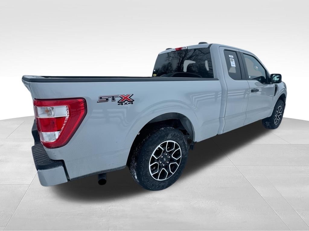 Used 2023 White Ford XL image 8