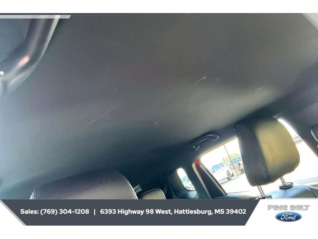 Used 2022  Jeep (RED) Edition image 16