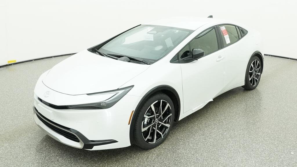 2026 Toyota Prius XSE's photo