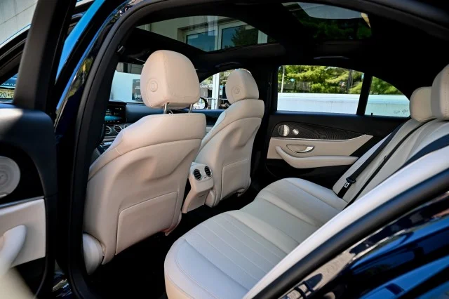 Used 2023 BLUE Mercedes-Benz E 350 image 18